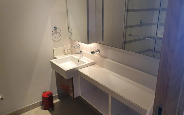 Pearls Studio - Sea Facing