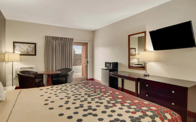 Econo Lodge Cadillac