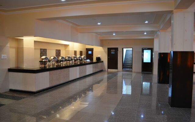 Hotel Singh Axis