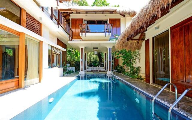 White Beach Villas