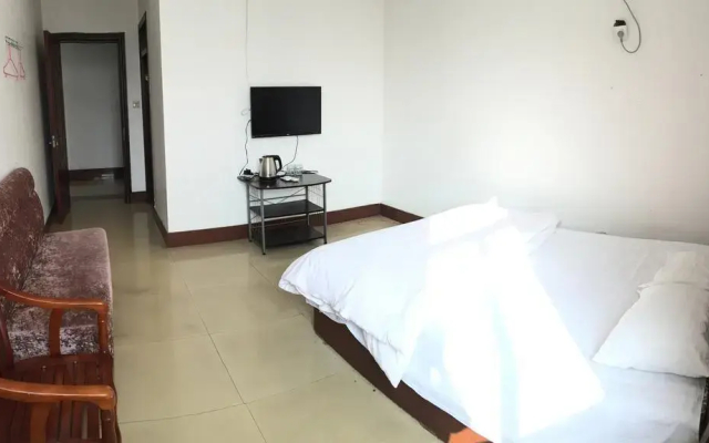 HuaTai Hostel