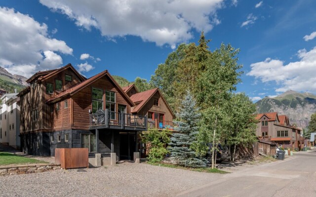 Town Jewel by Exceptional Stays