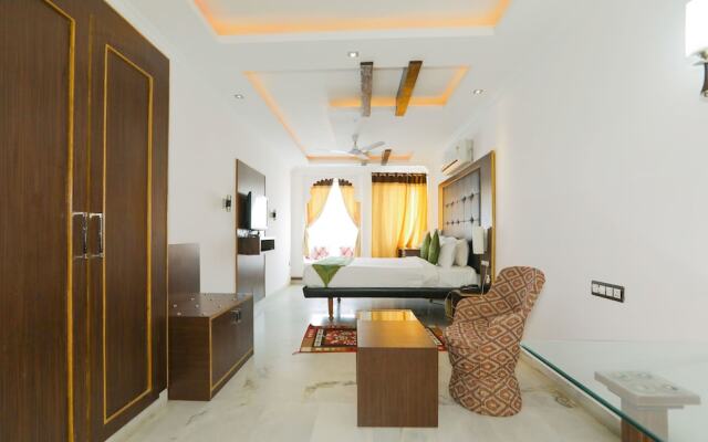 Treebo Mandiram City Palace