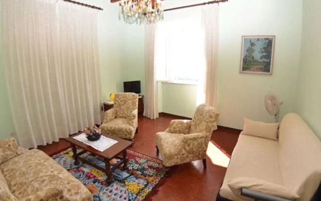 House in Ciciana With Pool and Scenic Views