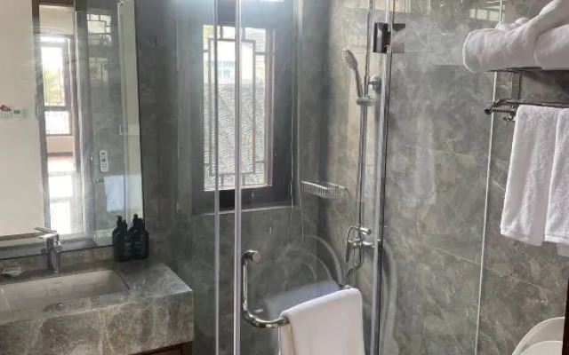 Jinglong Xiaozhu Boutique Hotel