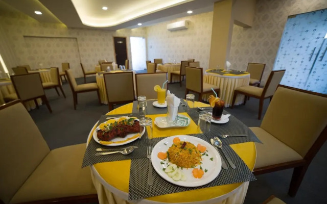 OYO 14759 Hotel President