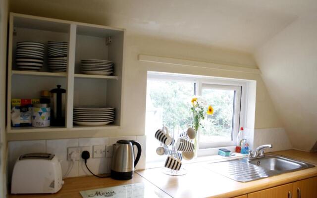 Walkers Court By Treetop Property