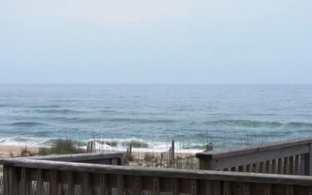 40 Hatteras Blew Studio Bedroom Condo by RedAwning