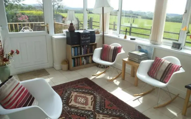 B&B Meadow View Bentwitchen