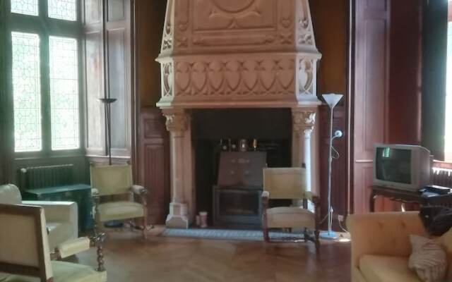 Château de la Chaise saint eloi