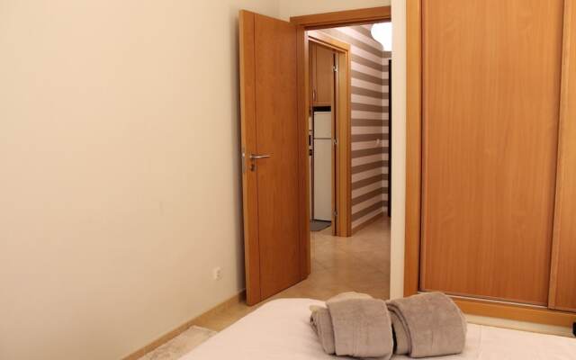 Luxury 1 bed Apartment 1,5 km From Praia da Rocha