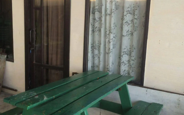 Supreeya Guesthouse - Hostel