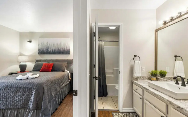 Cozy Escape Stay for 4