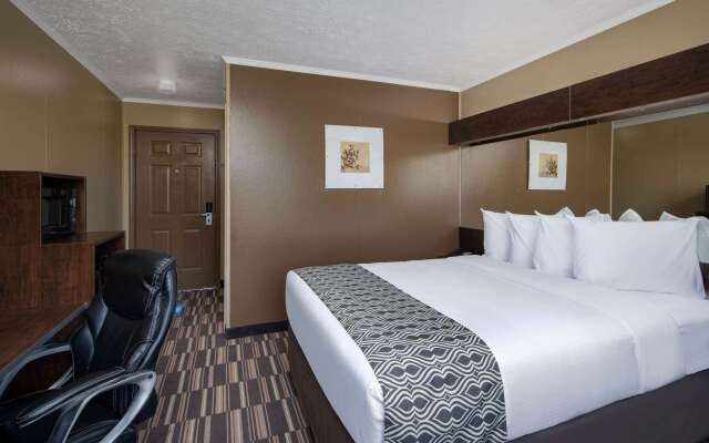 Microtel Inn & Suites by Wyndham Columbia/Fort Jackson N