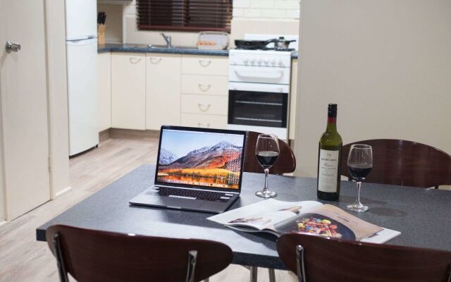 Best Western Sunnybank Star Motel & Apartments