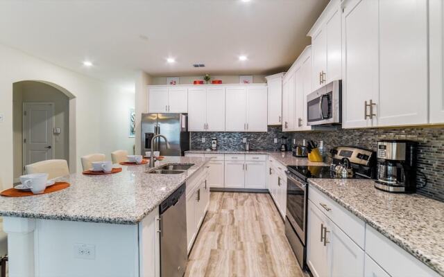 5440 Solterra Circle