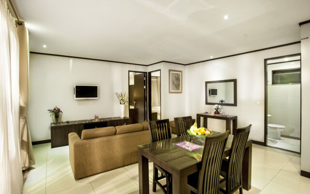 Summer Hills Hotel