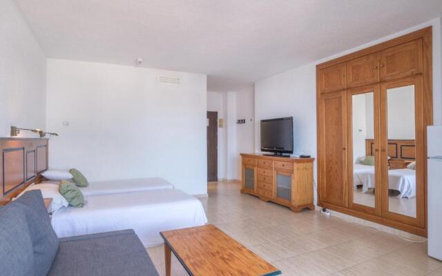 Pyr Aparthotel studio