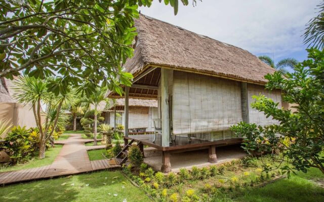 Bay Shore Hut's Lembongan