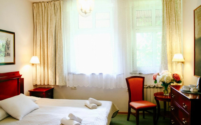 Aparthotel Miodosytnia