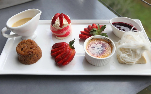 Belle's at Montville