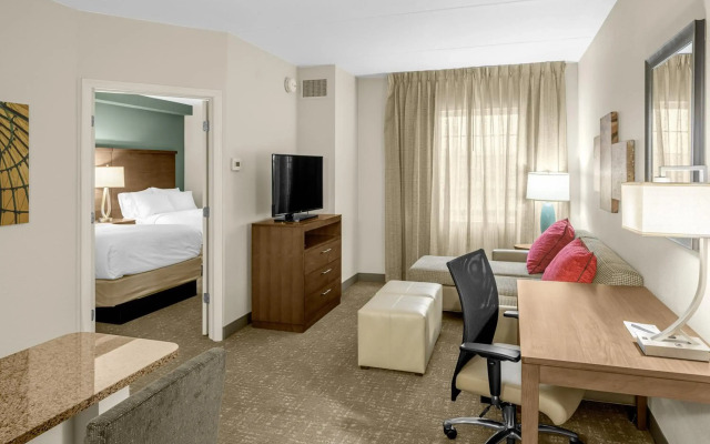 Staybridge Suites Chattanooga at Hamilton Place by IHG