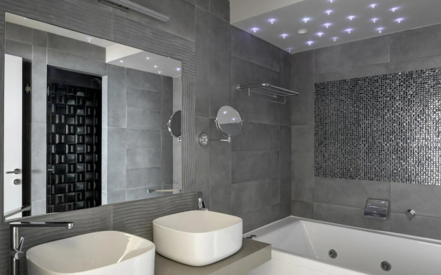 Macaris Suites and SPA