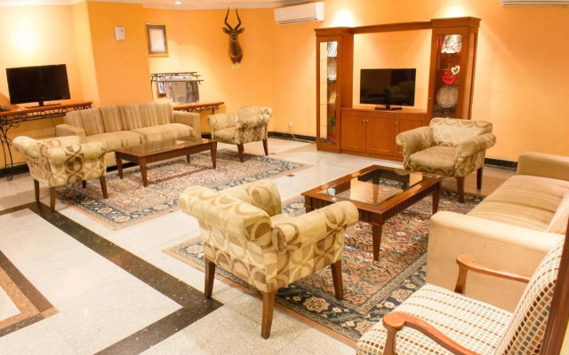 Travellers Suites-2bedrm Suite