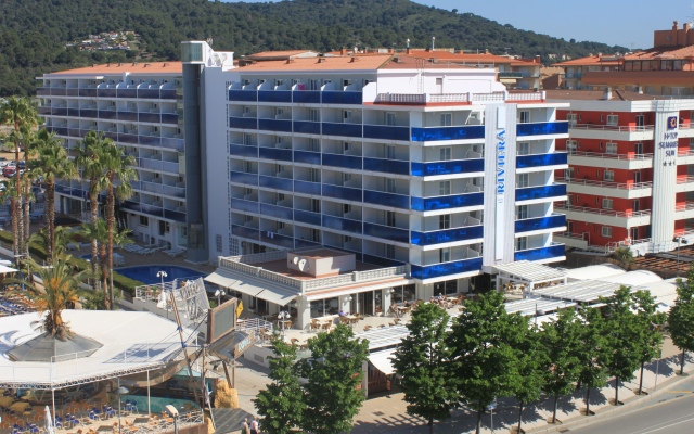 Riviera Hotel