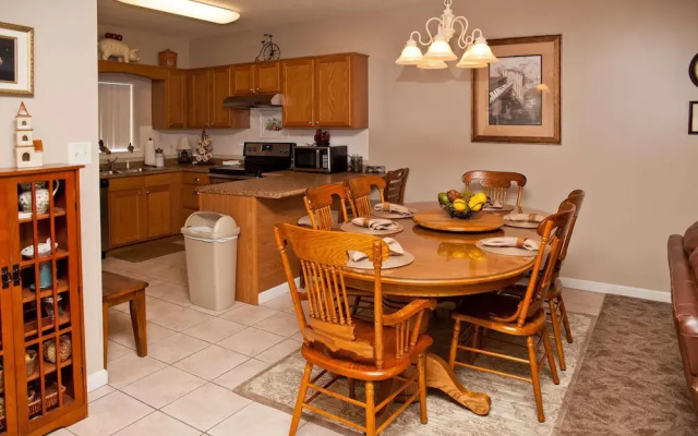 Whispering Pines 514
