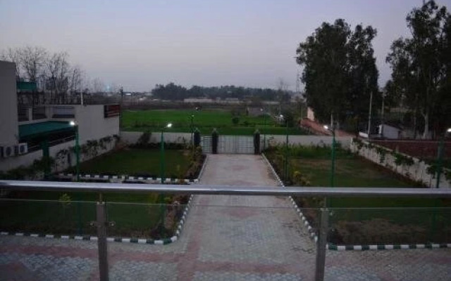Shivam Lodge