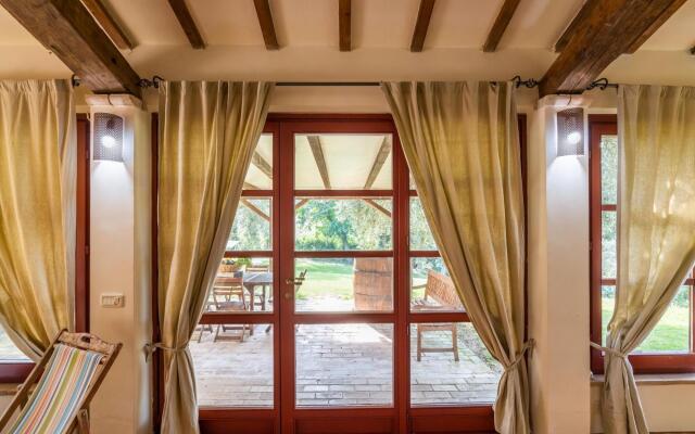 Amazing villa in Osimo with private garden