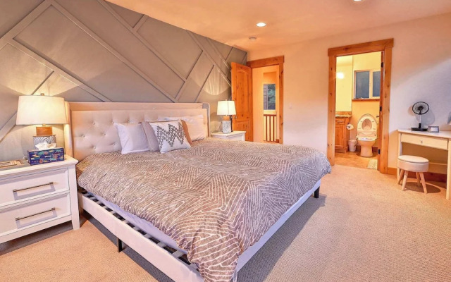 The Elevator House Sleeps 10!