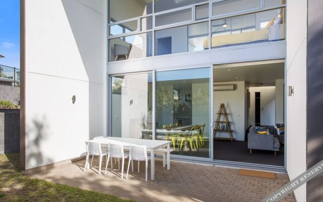 'Coast Villa 46' Fishpen