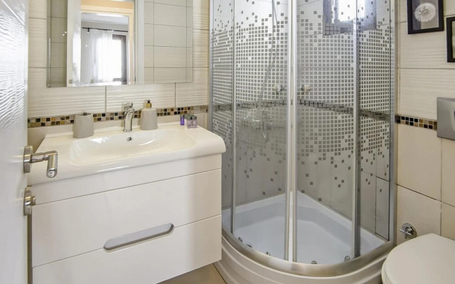 Cozy Flat in Bodrum With Shared Pool Near Beach