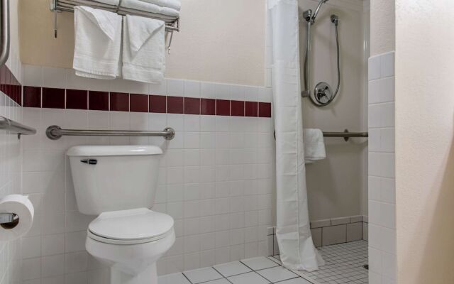 Asteria Inn & Suites