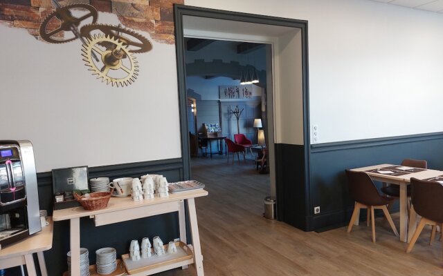 Brit Hotel Roanne - Le Grand Hotel