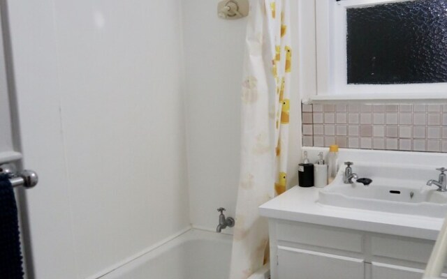 Arent Serviced House 14 Phyllis Street