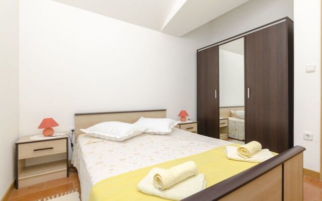 Apartments Marinko