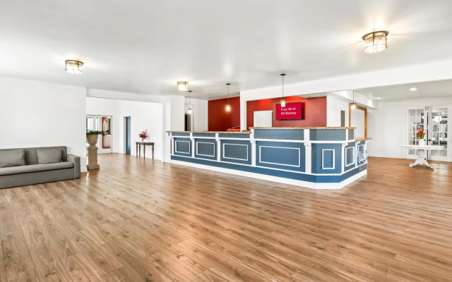 HomeTowne Studios by Red Roof Yuba City Bonanza – Marysville