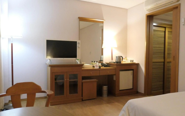 Daedong Hotel
