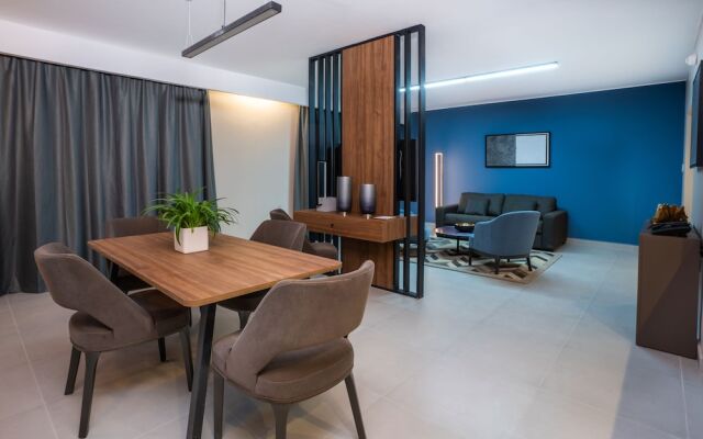 Holiday International Sharjah Hotel