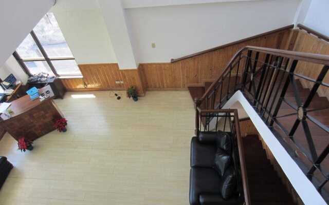Chateau Beatrice Bed & Breakfast