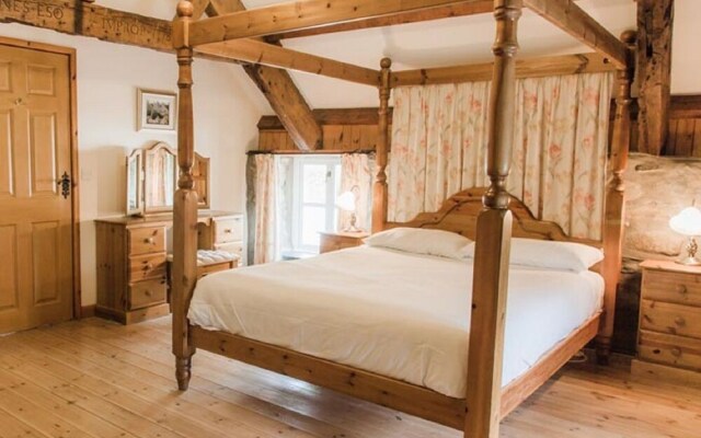 Gellifawr Woodland Retreat
