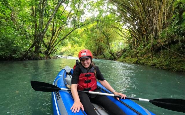 Hotel Rio Celeste to Know