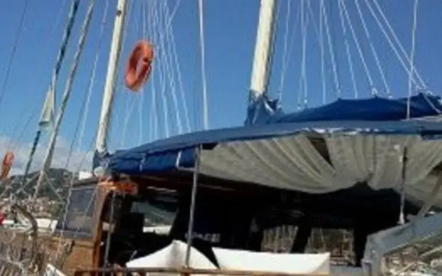 Veliero Alpha Centauri Salerno