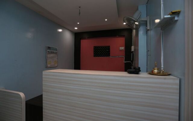 OYO 27016 Hotel Sai Siddhi