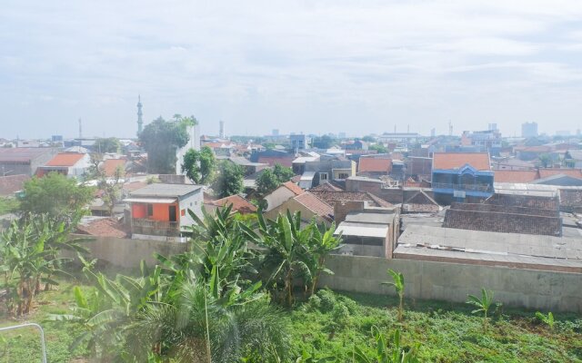 Spacious 1BR Apartment at Menara Rungkut