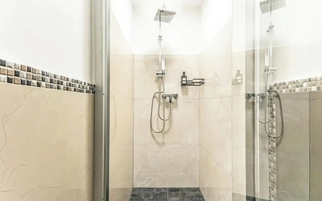 4BR Apt. for Groups 6-Min to Stadthalle