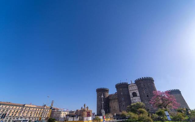 Al Campanile H. Napoli Centro